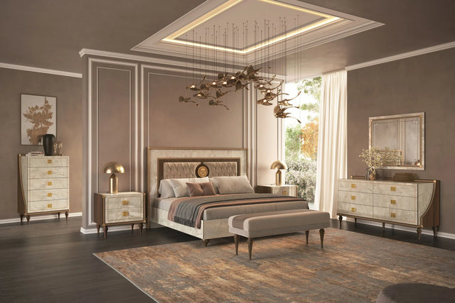 Włoska komoda 5 szufladowa Arredoclassic Romantica w marmurze Carrara i orzechu ze złotymi uchwytami
