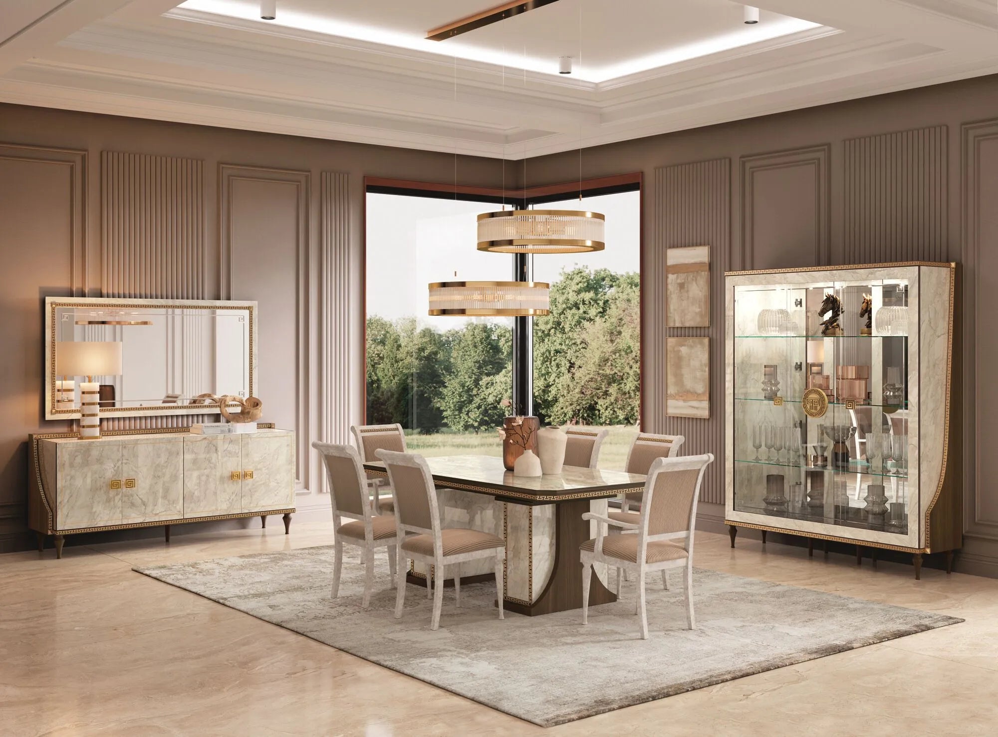 Włoskie lustro Arredoclassic Romantica ze złotymi zdobieniami w stylu włoskim