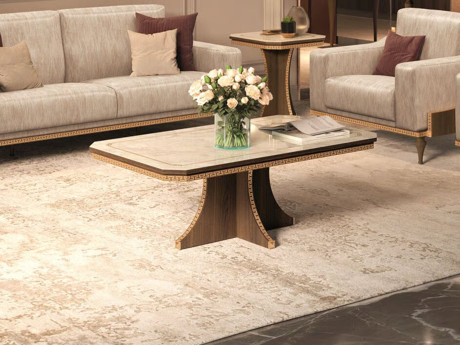 Włoski stolik kawowy Arredoclassic Romantica 140 cm optyka marmuru Carrara i orzecha, ze złotymi detalami i dekoracyjną podstawą