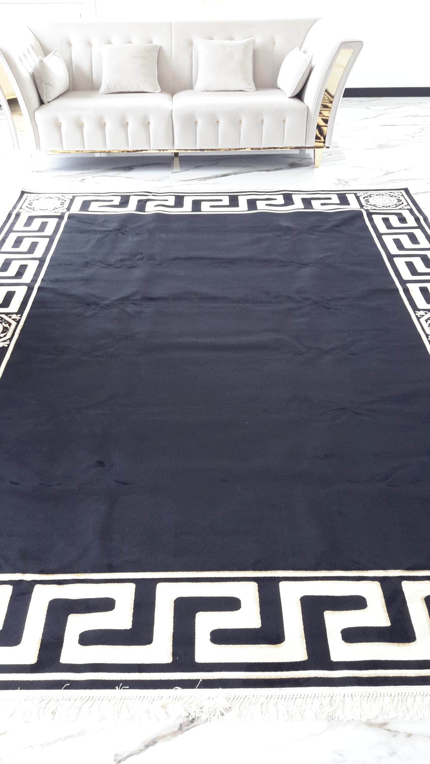 Dywan z meandrem Versace czarny 100/140