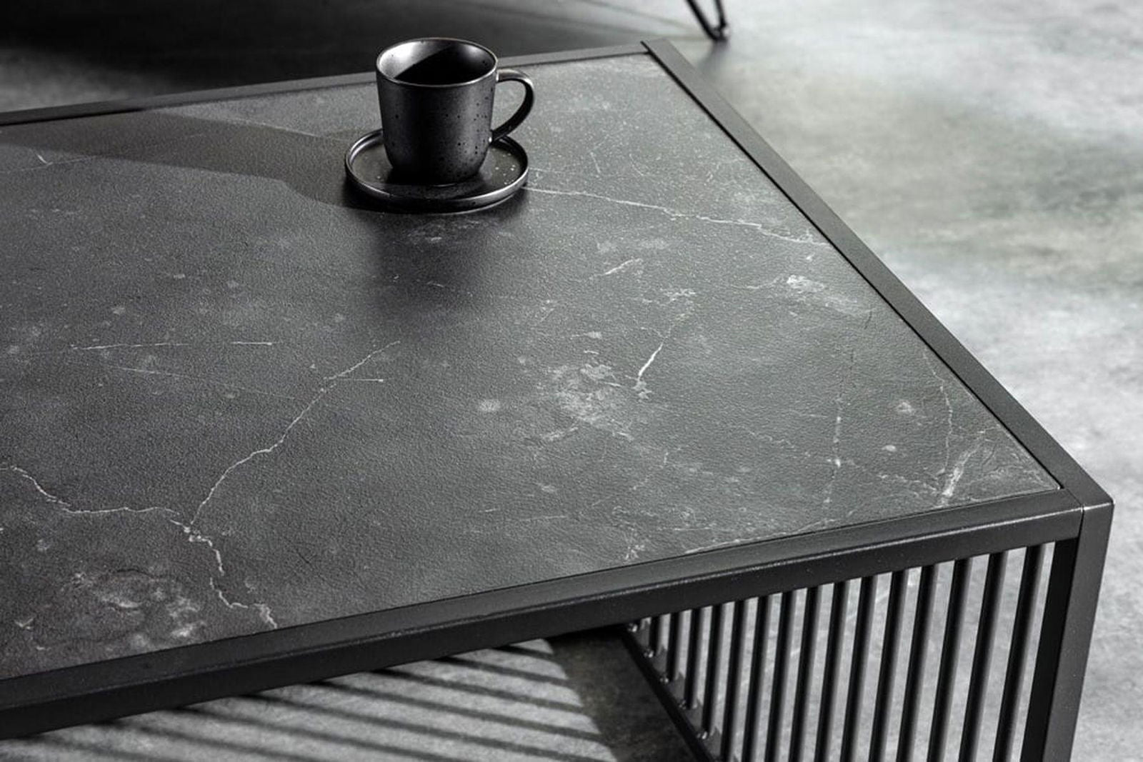 STOLIK ARCHITECTURE OPTYKA CZARNY MARMUR 100 CM / 43001 / INVICTA INTERIOR