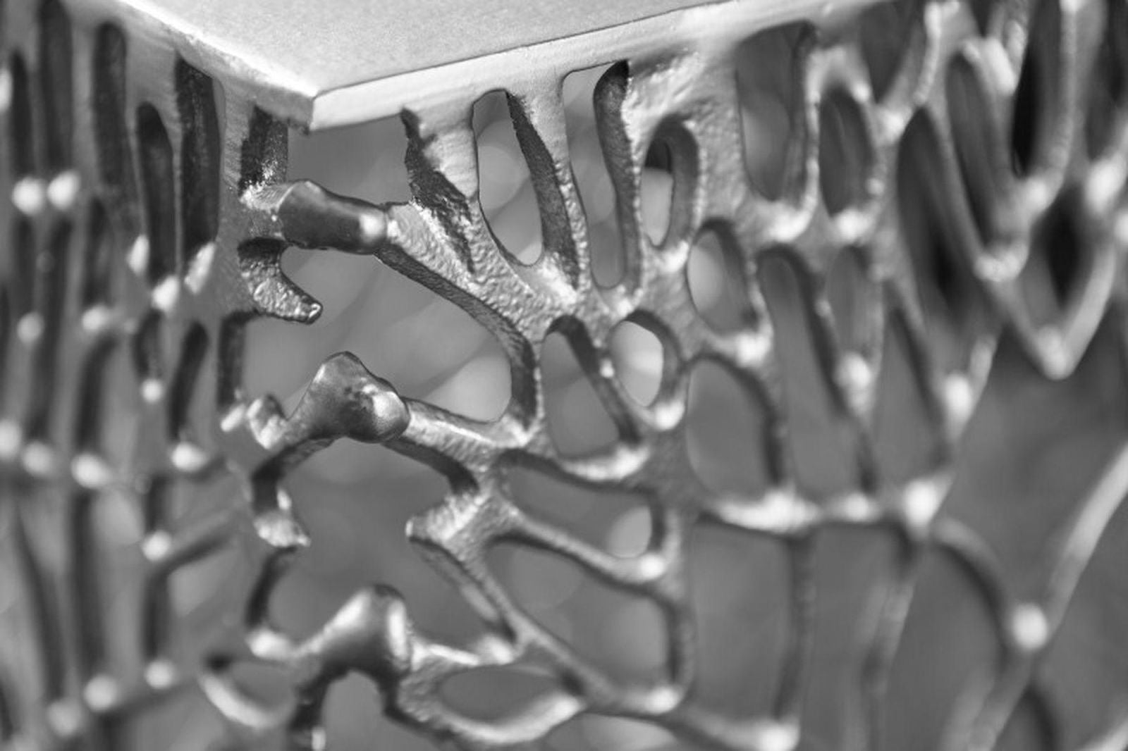 STOLIK LEAF SREBRNY / ZESTAW 2 SZTUK / 40612 / INVICTA INTERIOR