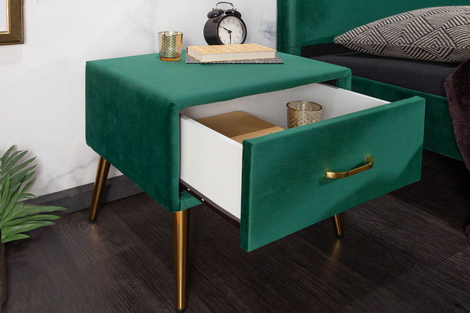 SZAFKA NOCNA FAMOUS SZMARAGDOWO ZIELONA / 40031 / INVICTA INTERIOR