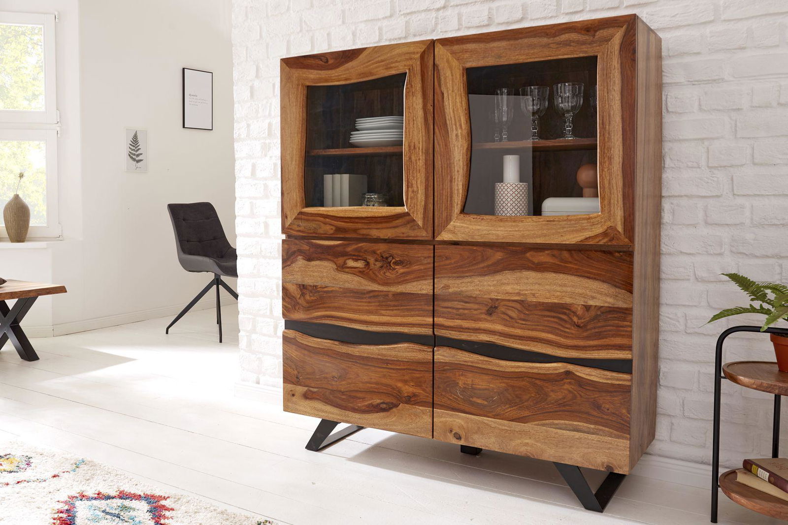 Witryna Amazonas Sheesham 140 CM / 40195 / INVICTA INTERIOR