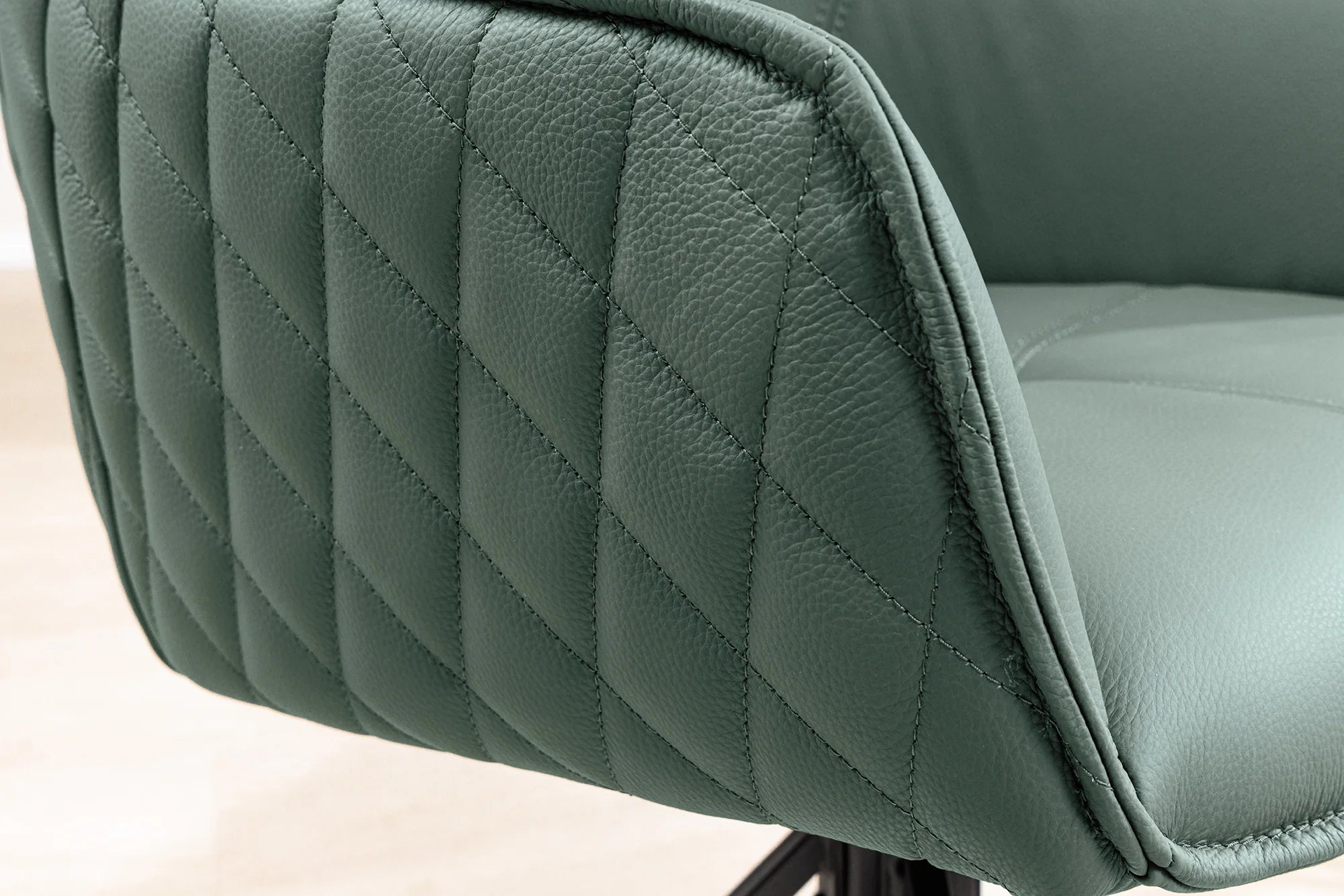 KRZESŁO EUPHORIA ZIELONA SKÓRA OBROTOWE 180 / 45863 / INVICTA INTERIOR - Meblowy Sklep Internetowy Inventio