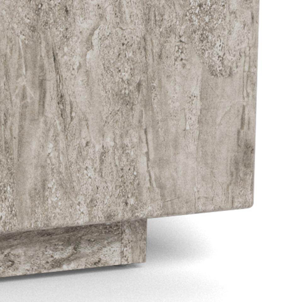 Detal podstawy stolika kawowego Dice grey marble River w dekorze szarego kamienia