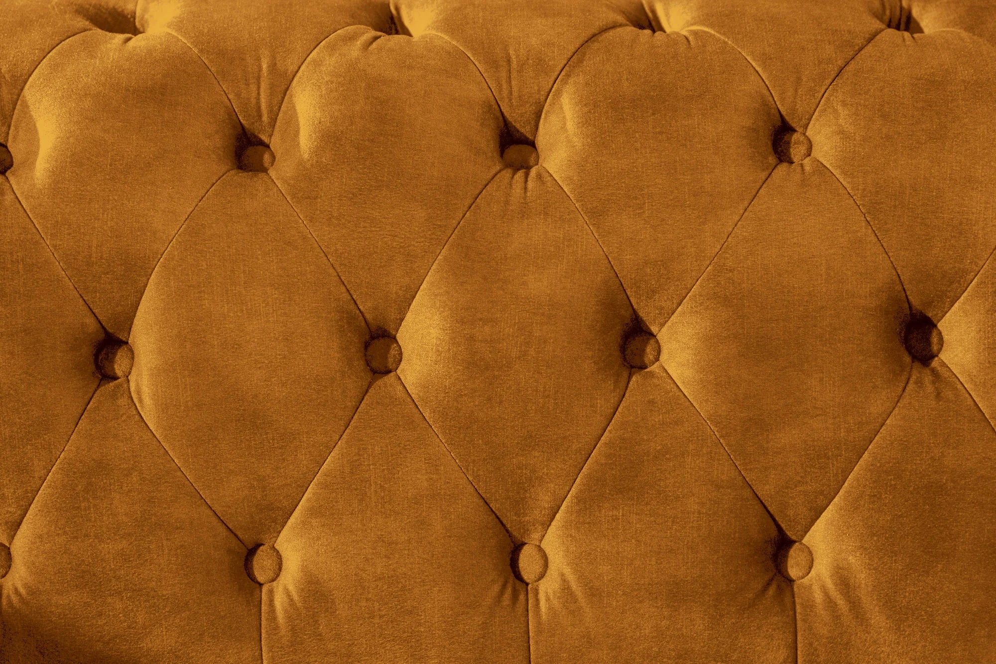 Trzyosobowa sofa Chesterfield z aksamitnym obiciem w kolorze żółtym