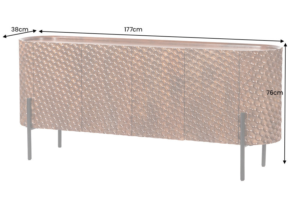 Komoda z drewna mango z frontem 3D w kształcie plastra miodu na czarnym metalowym stelażu.
