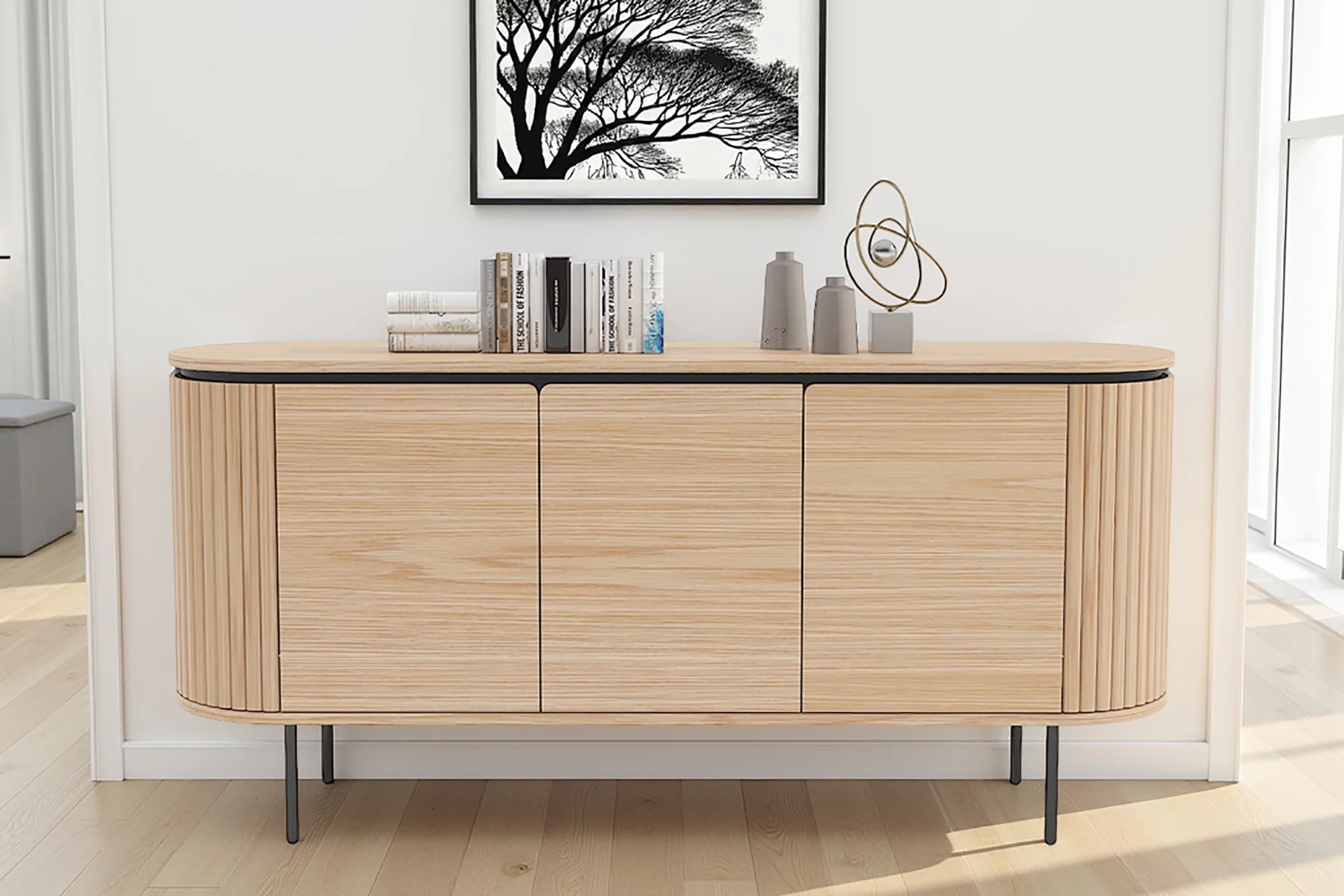 Elegancka komoda MDF z naturalnym fornirem dębowym.