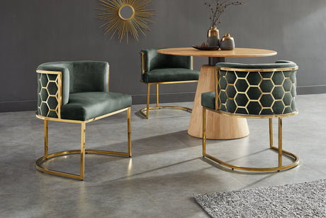 Krzesło z aksamitu na złotych nogach z dekoracją plastra miodu i oparciem w stylu glamour