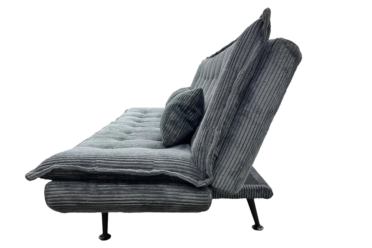 Sofa rozkładana w sztruksie z poduszkami, system klik-klak, metalowe nóżki, stelaż sosnowy, funkcja spania