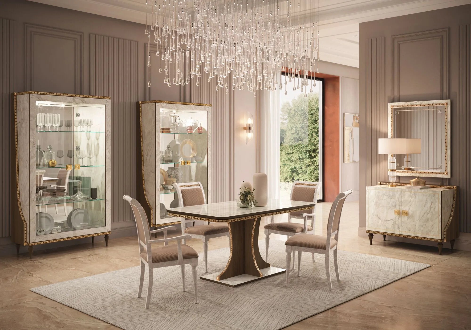 Włoskie lustro Arredoclassic Romantica ze złotymi zdobieniami w stylu włoskim