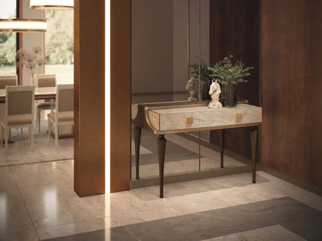 Konsola Arredoclassic Romantica z optyka marmur Carrara i orzech ze złotymi uchwytami