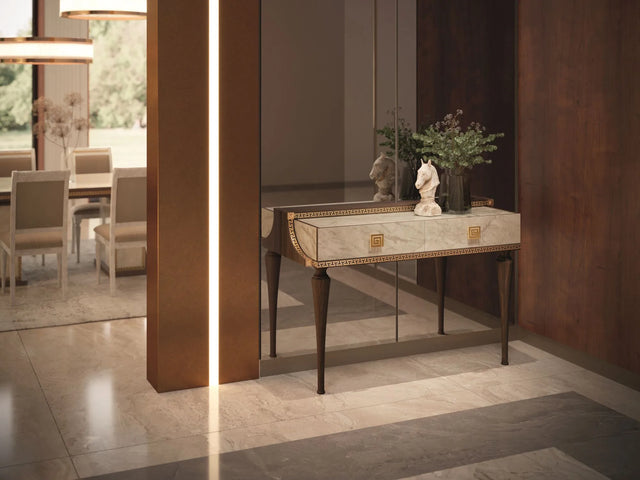 Konsola Arredoclassic Romantica z optyka marmur Carrara i orzech ze złotymi uchwytami