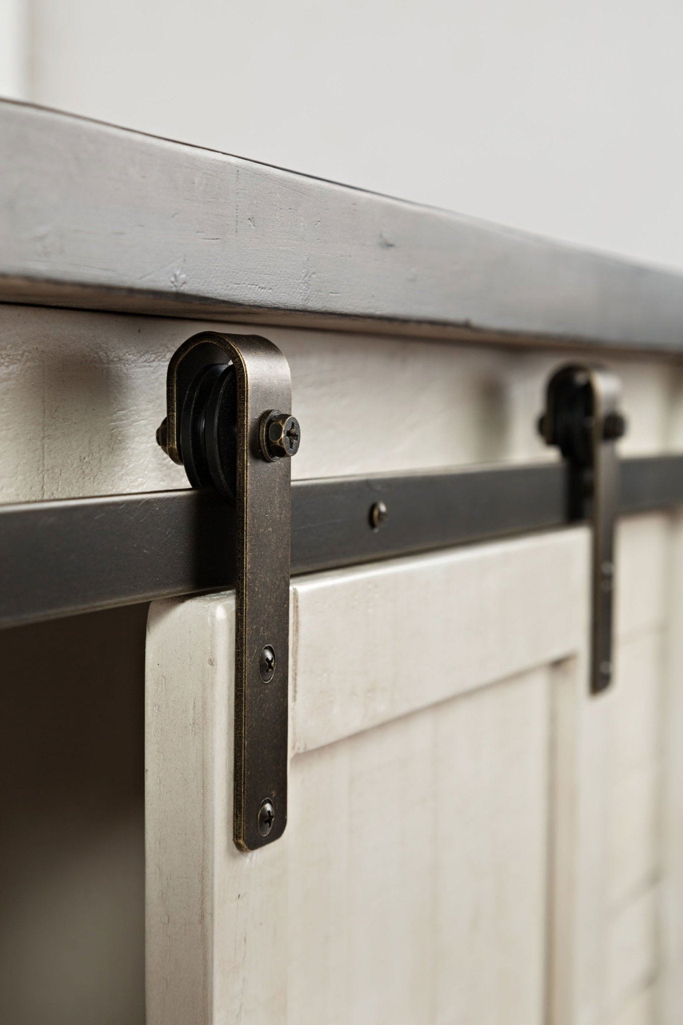 Avola AV1706 - 32 Komoda