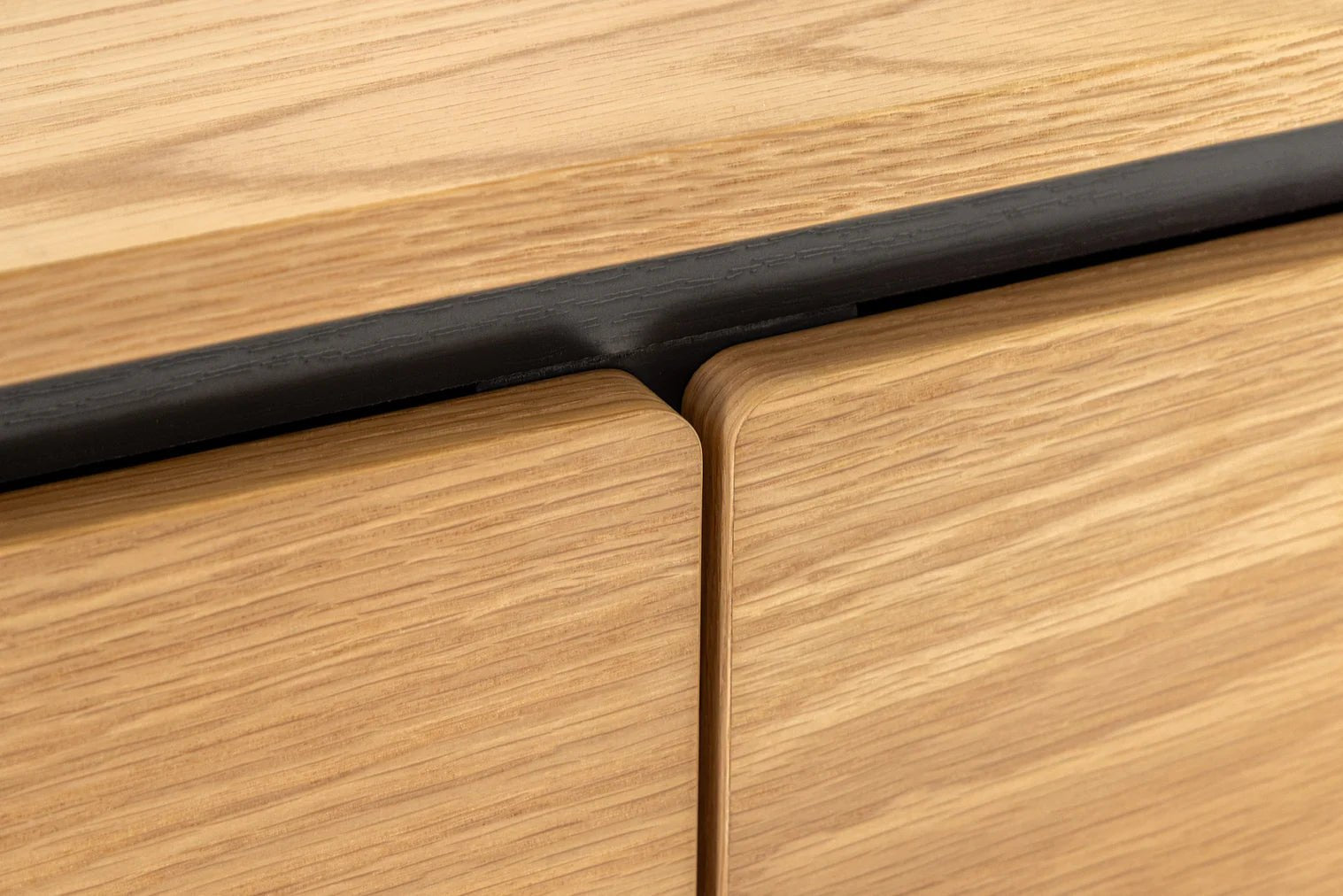 SZAFKA RTV ATELIER 120 CM FORNIR DĘBOWY / 47449 / INVICTA INTERIOR