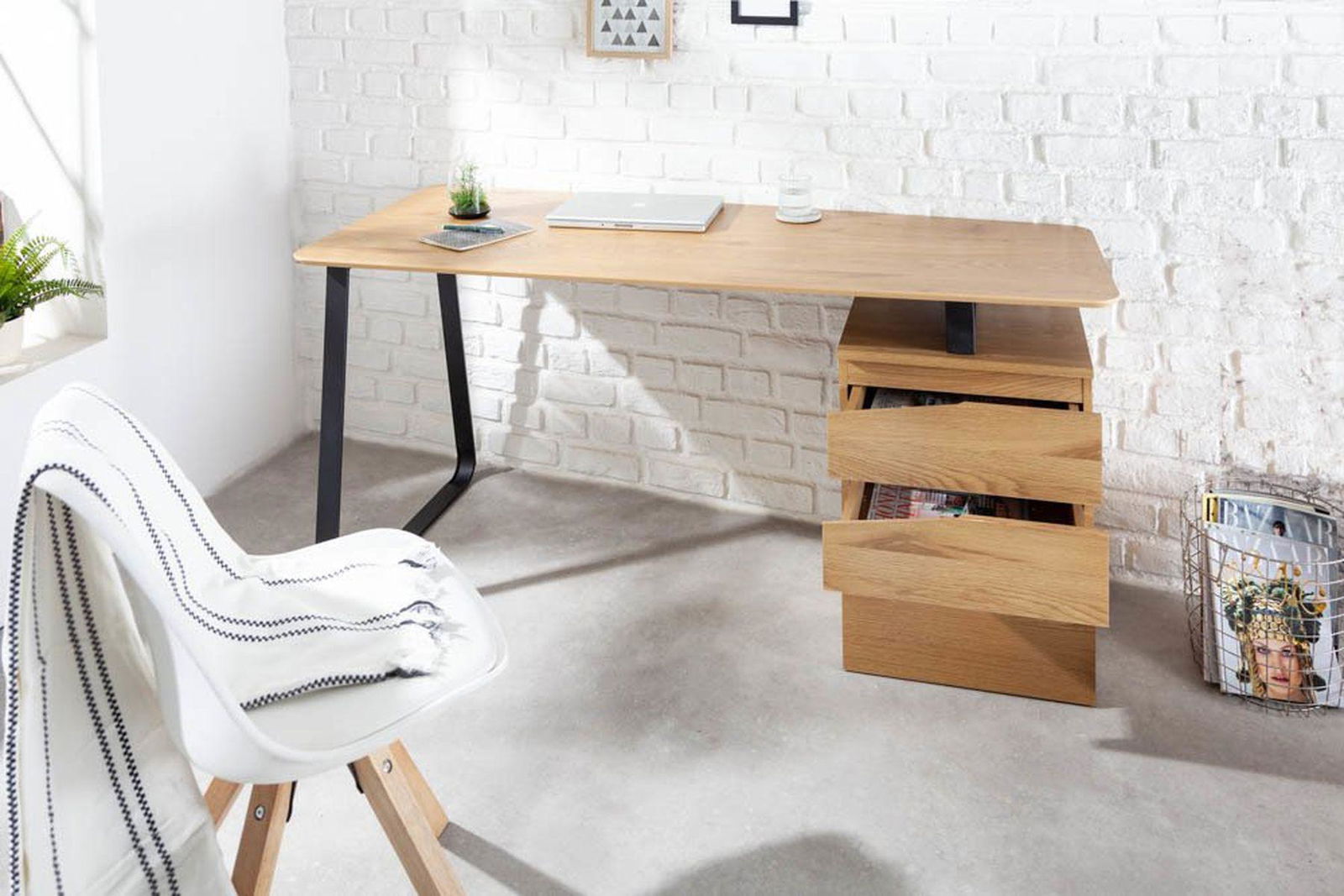 BIURKO STUDIO 160 CM OPTYKA DĄB NATURALNY / 40986  / INVICTA INTERIOR