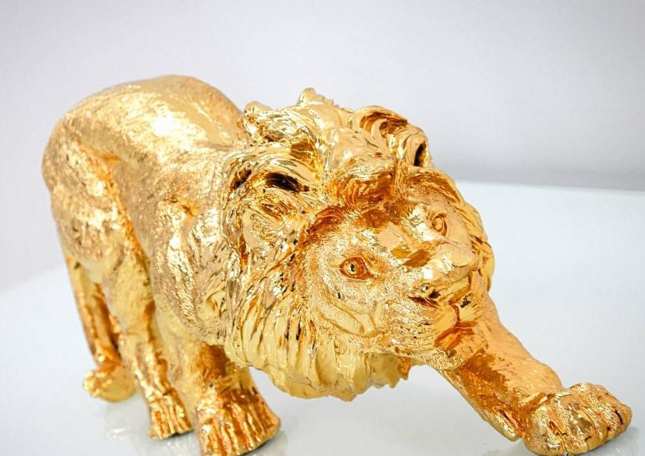 Figura lew złoty