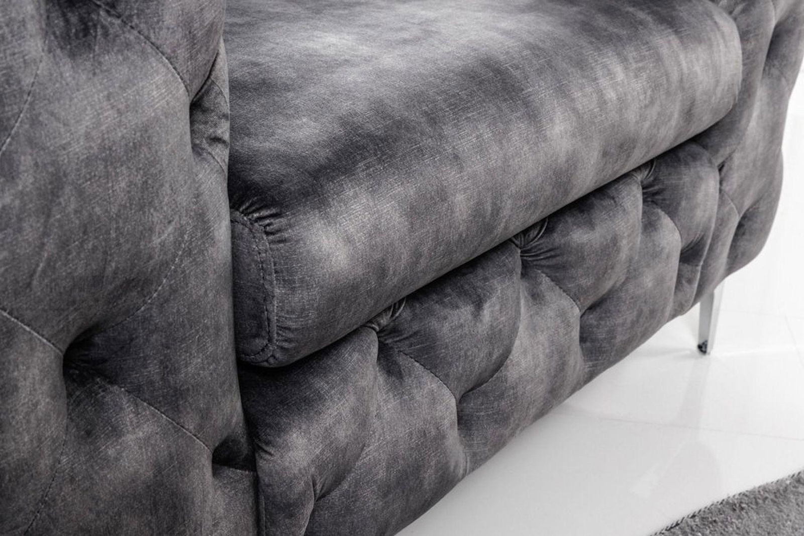 Fotel MODERN BAROCK CIEMNOSZARY AKSAMIT / 41297  / INVICTA INTERIOR