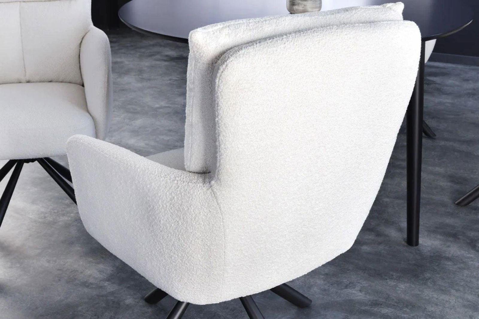 KRZESŁO OBROTOWE Z PODŁOKIETNIKIEM BIG GEORGE BIAŁE  60 CM / 42420 / INVICTA INTERIOR