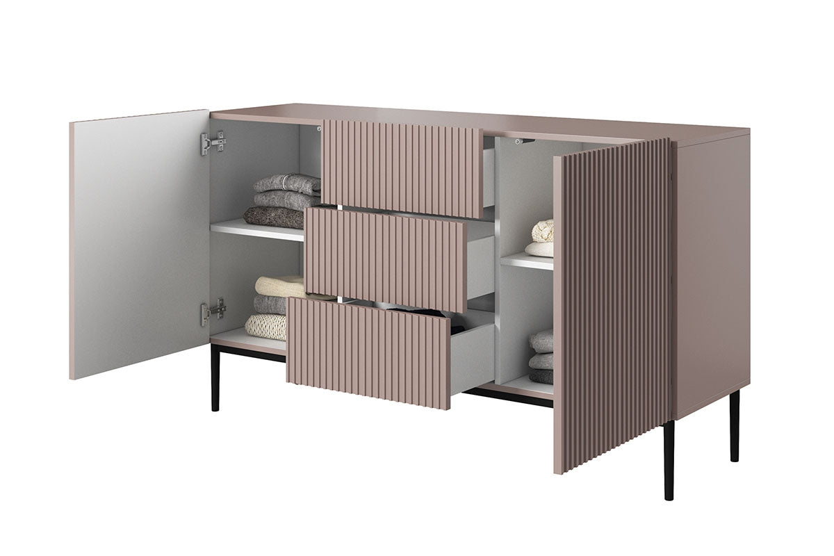 Komoda Nicole 150 cm z szufladami i metalowymi nogami - antyczny róż / czarne nóżki