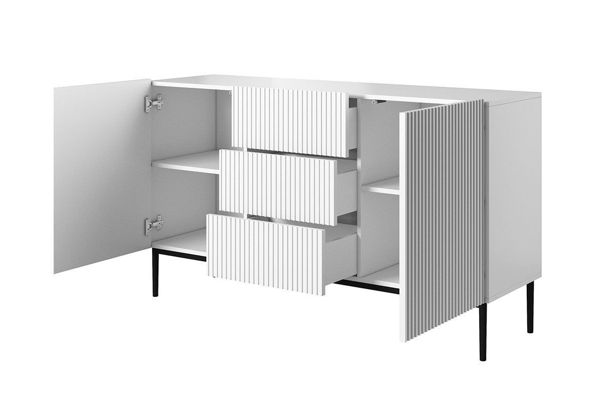 Komoda Nicole 150 cm z szufladami i metalowymi nogami - biały mat / czarne nóżki
