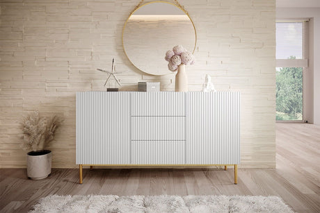 Komoda Nicole 150 cm z szufladami i metalowymi nogami - biały mat / złote nóżki