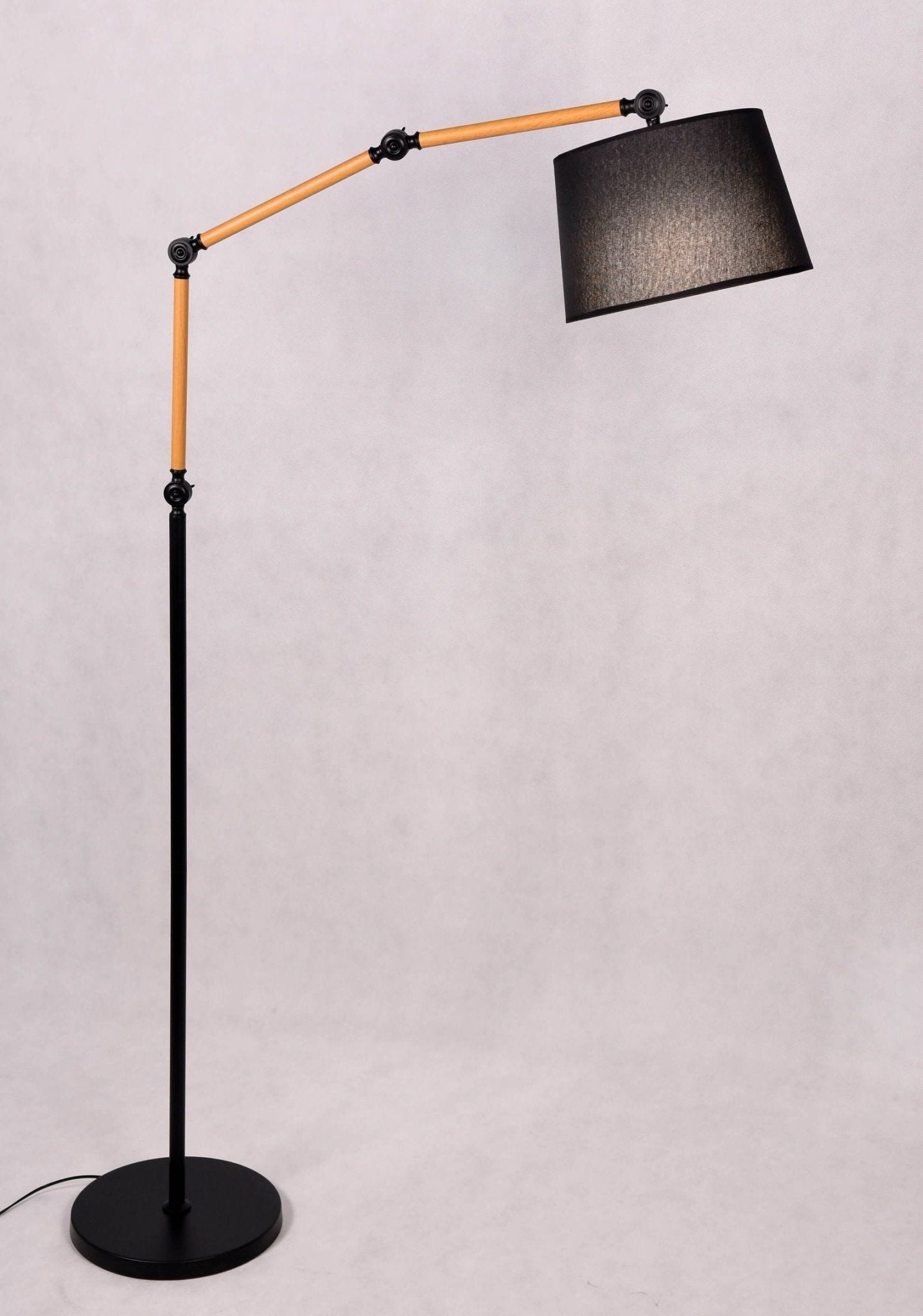 LAMPA STOJĄCA PODŁOGOWA CZARNA CORSUS