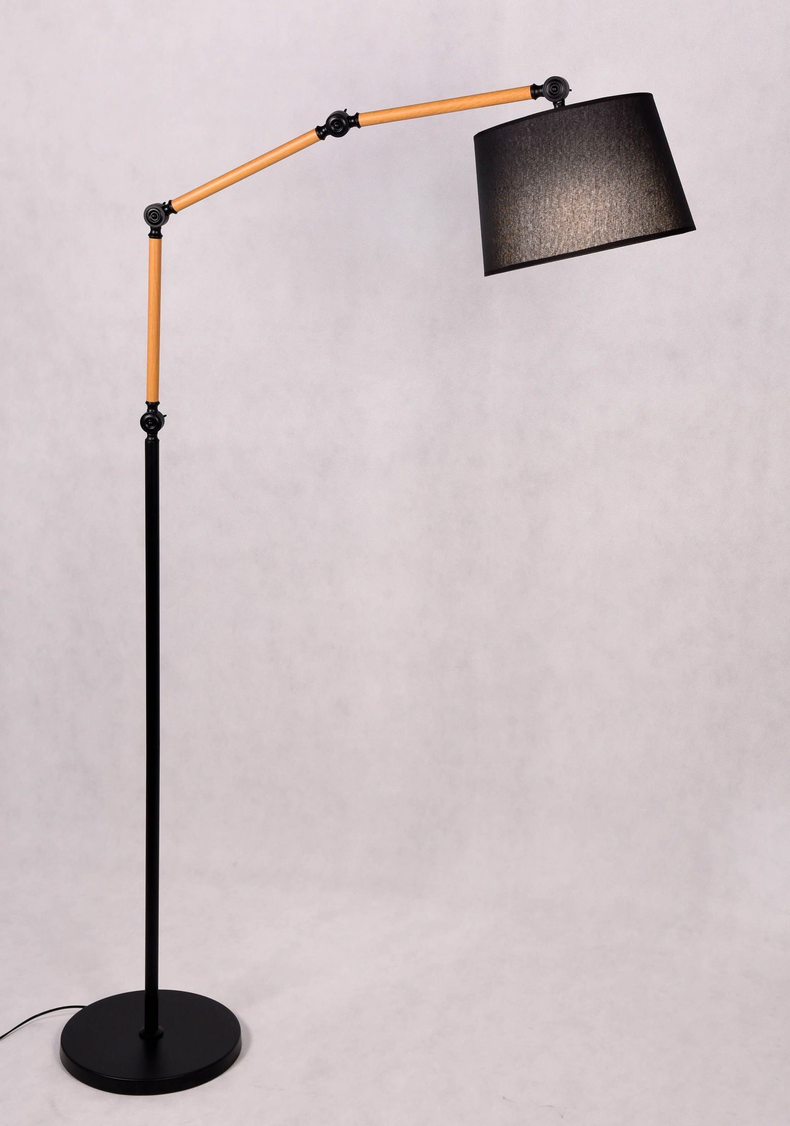 LAMPA STOJĄCA PODŁOGOWA CZARNA CORSUS