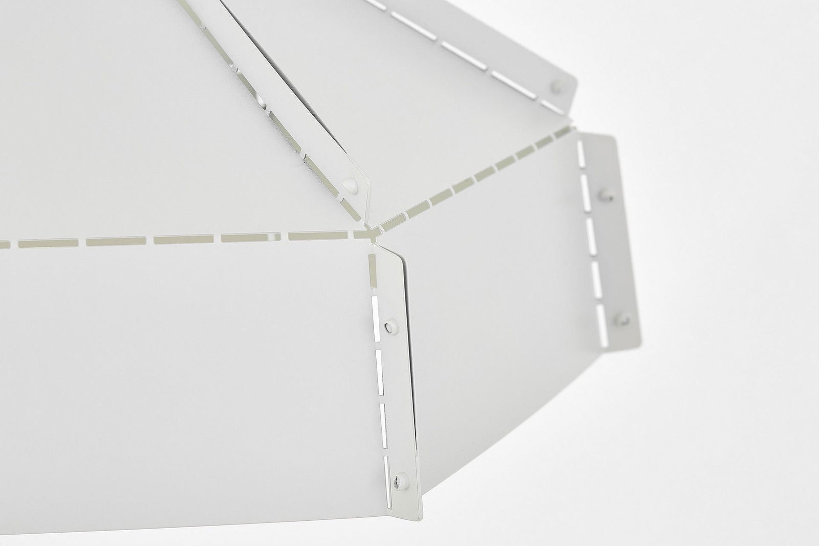 LAMPA SUFITOWA WISZĄCA LOFT BIAŁA DONA W1