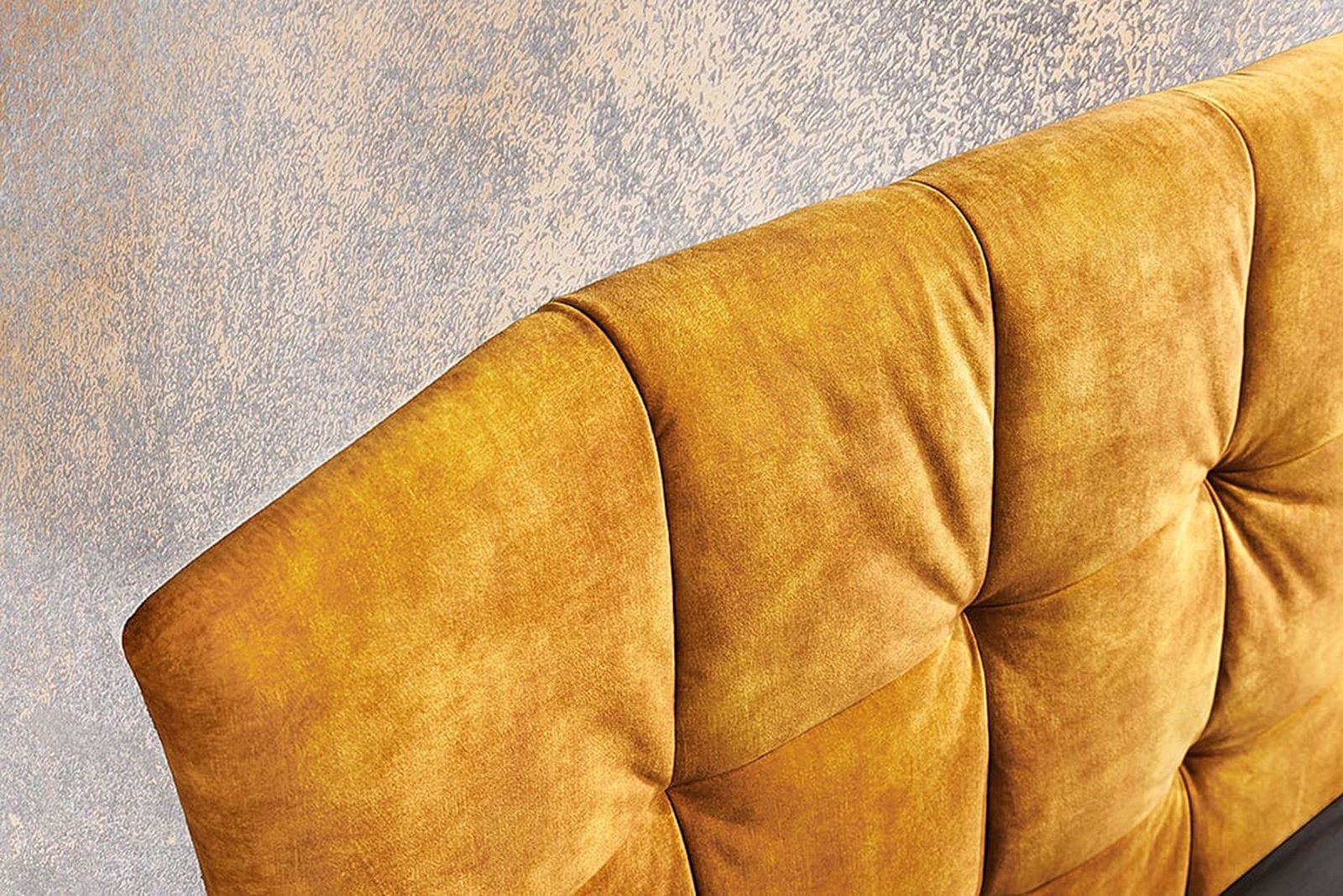 ŁÓŻKO BOUTIQUE MUSZTARDOWO ŻÓŁTY AKSAMIT 160 X 200 CM / 41666 / INVICTA INTERIOR