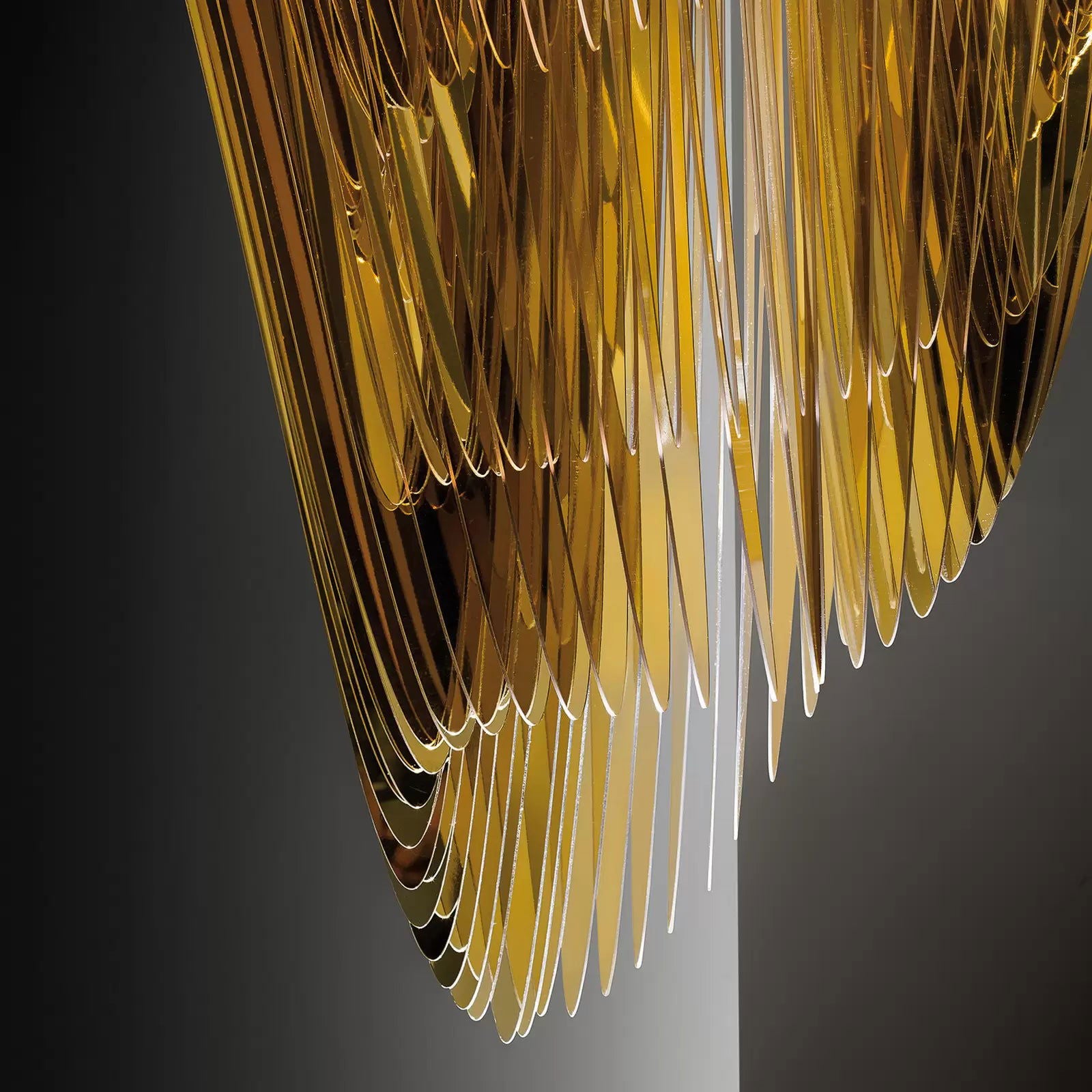 Lampa wisząca Slamp Aria M, złota, 60 cm