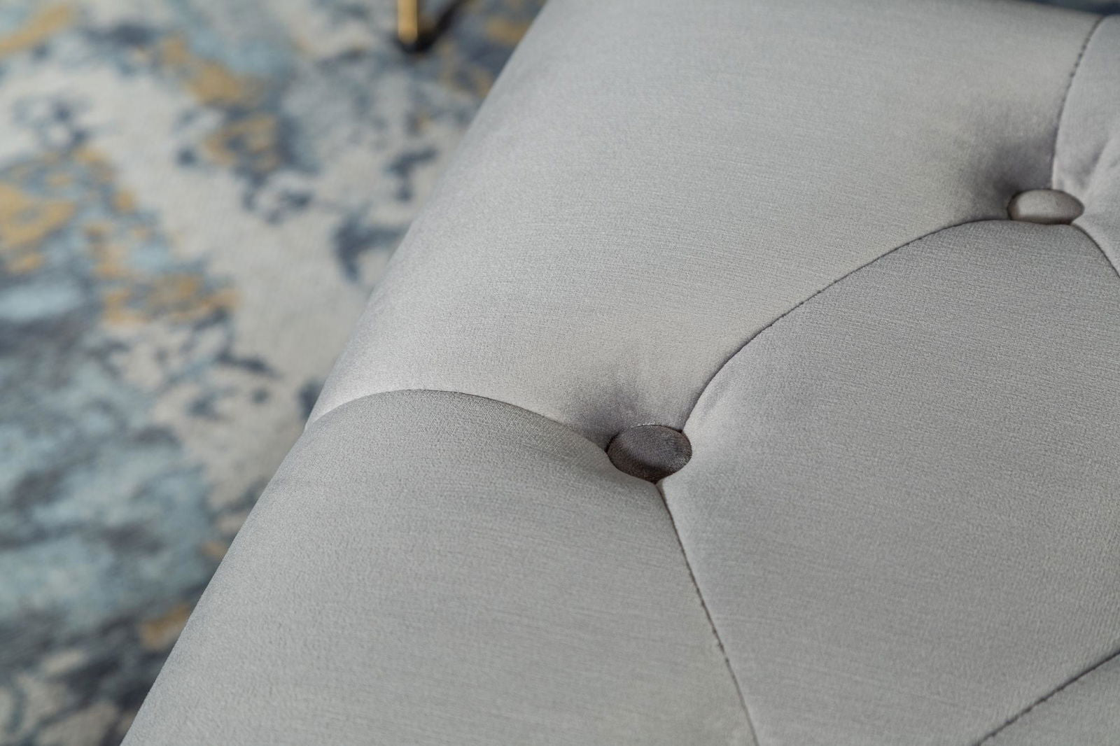 Podnóżek / pufa Chesterfield srebrno-szary aksamit / 39850  / INVICTA INTERIOR