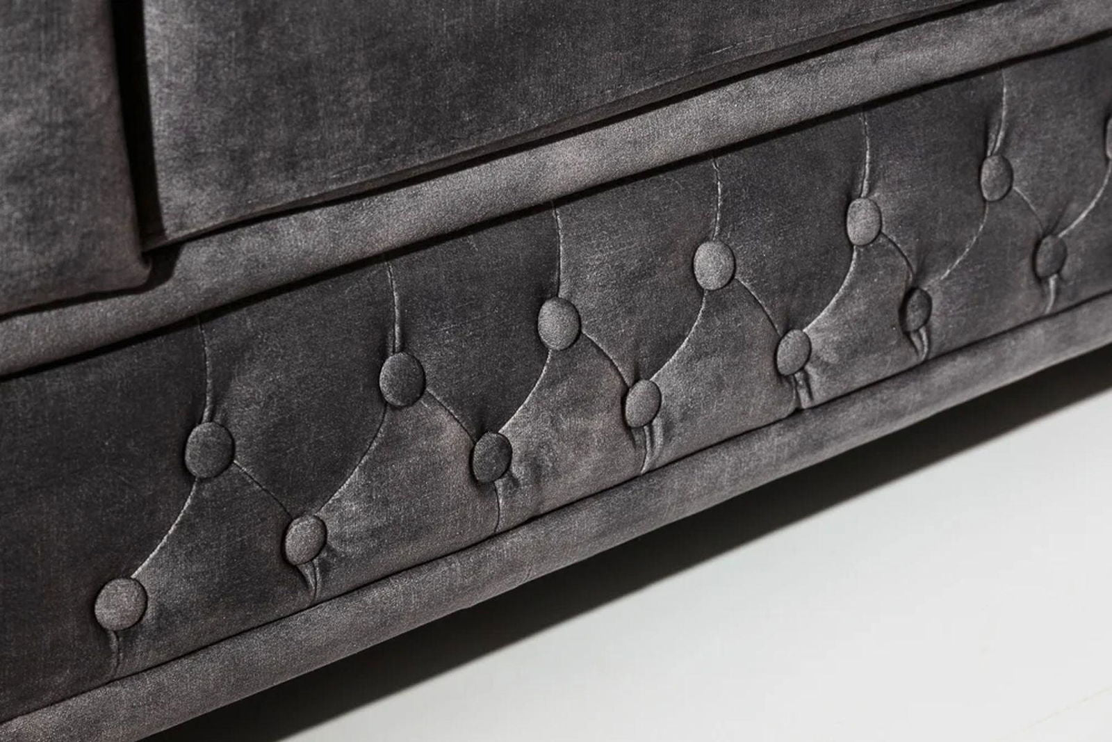 SOFA CHESTERFIELD 3 OSOBOWA SZARA AKSAMIT / 41215 / INVICTA INTERIOR
