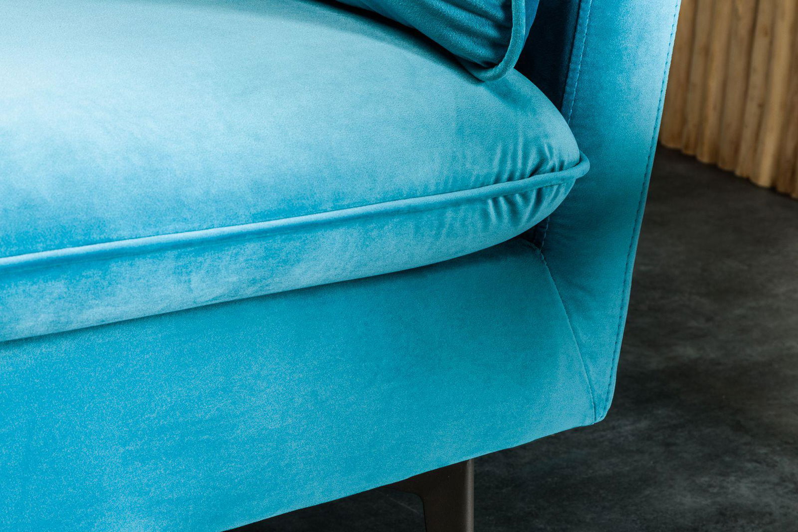SOFA FAMOUS NIEBIESKA / 39024 / INVICTA INTERIOR