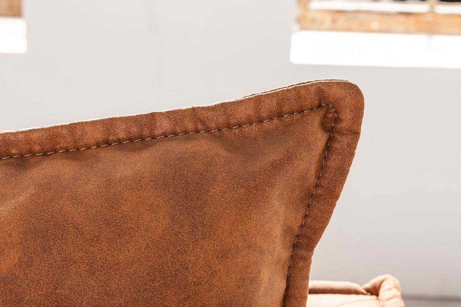 SOFA ROCCO 3 OSOBOWA BRĄZOWA RETRO / 40830 / INVICTA INTERIOR