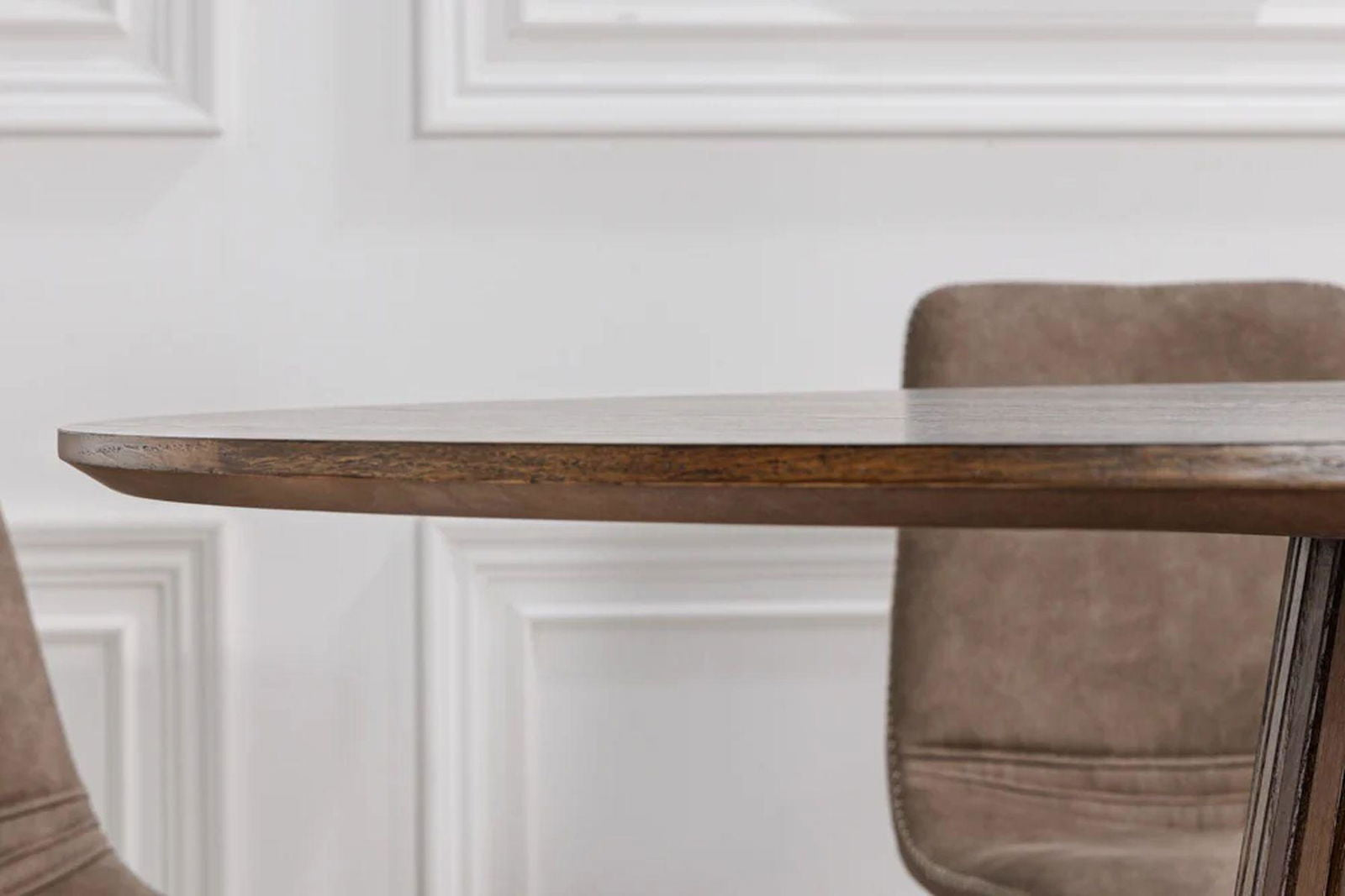 STÓŁ DO JADALNI CIEMNY DĄB 120 CM / 43434 / INVICTA INTERIOR