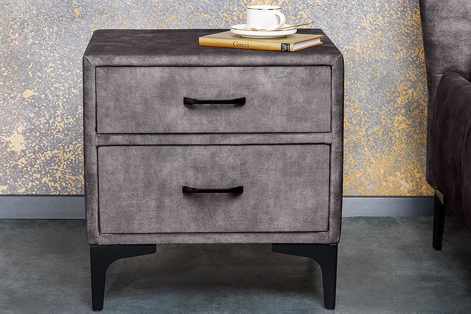 SZAFKA NOCNA BOUTIQUE CIEMNOSZARY AKSAMIT 50 CM / 41671 / INVICTA INTERIOR