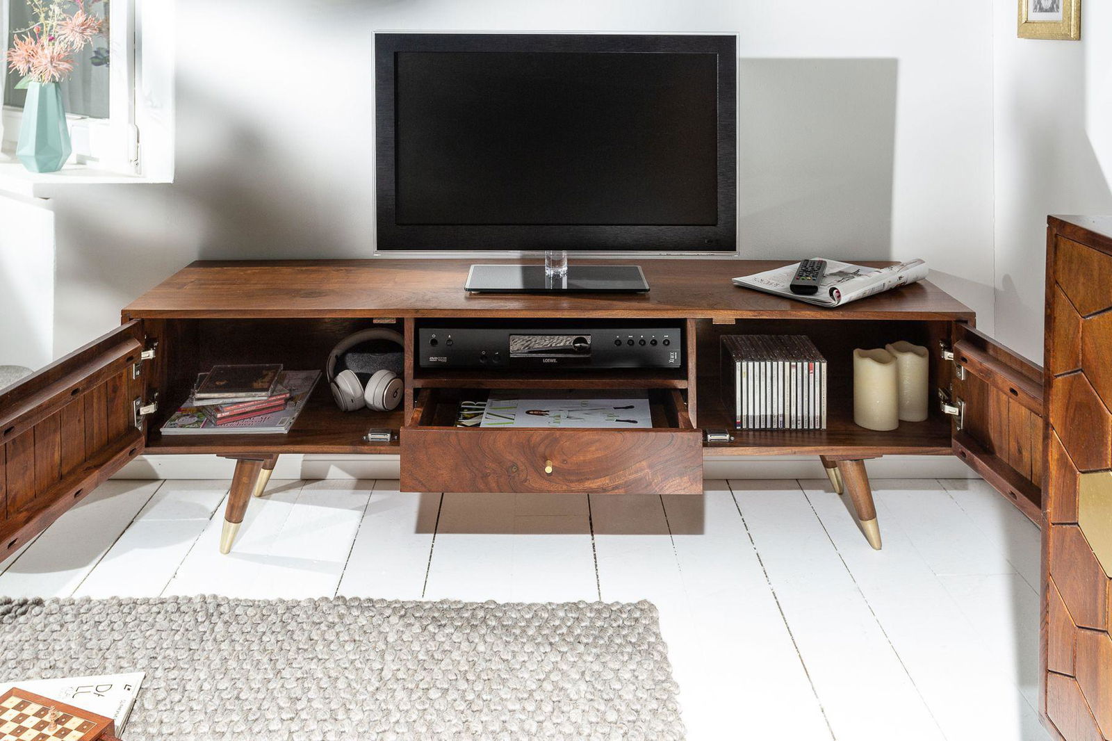 SZAFKA RTV MYSTIC LIVING 140 cm akacja gold / 39949 / INVICTA INTERIOR