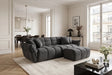Ciemnoszara sofa CLOUD w tkaninie velvet o zaokrąglonej formie do nowoczesnego salonu