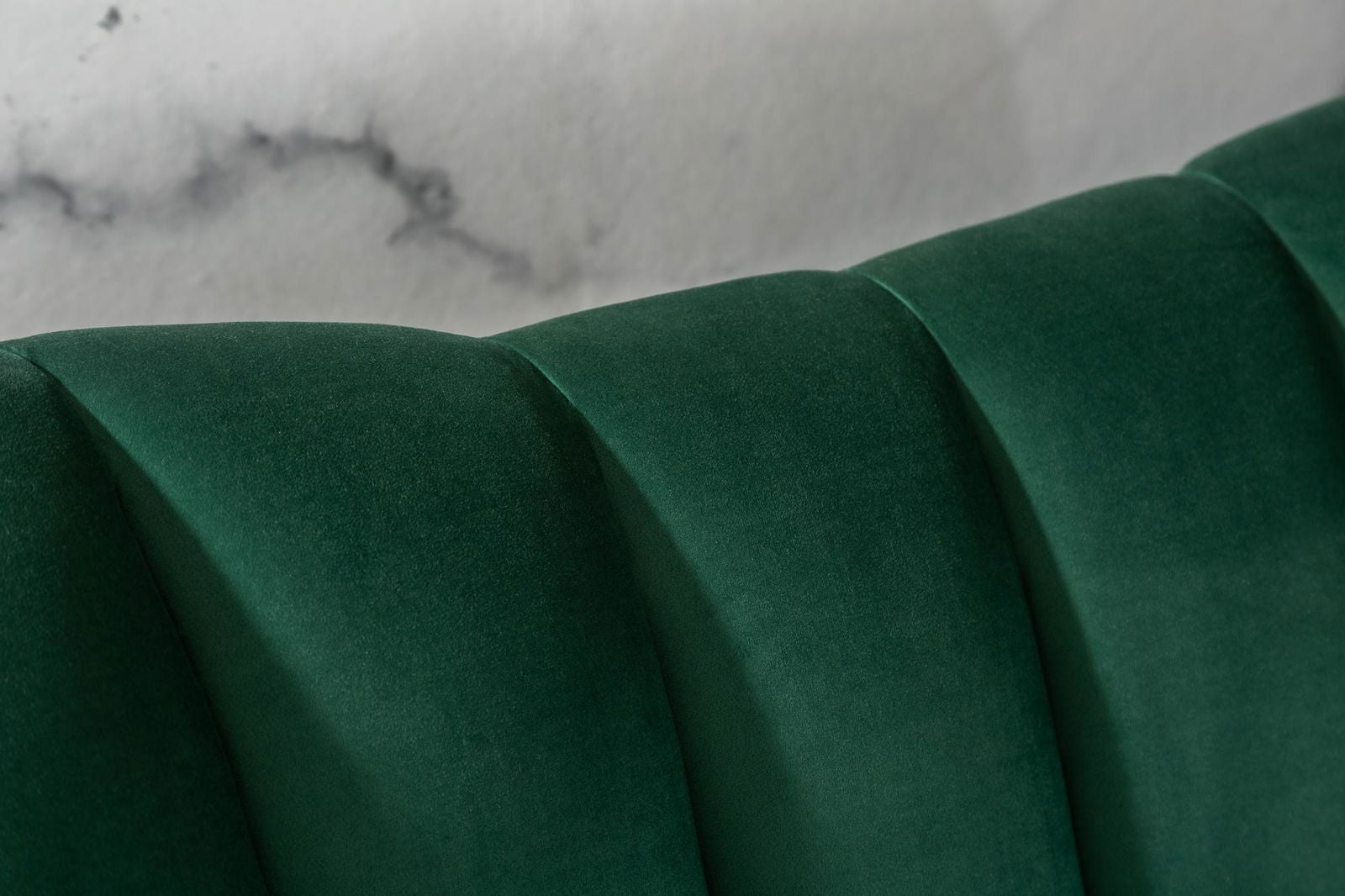 Sofa Arielle 220 cm zielony aksamit / 40749 / INVICTA INTERIOR