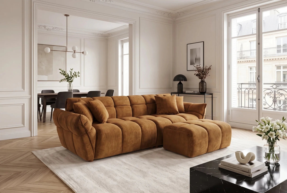 Żółta sofa CLOUD w tkaninie velvet o zaokrąglonej formie do nowoczesnego salonu