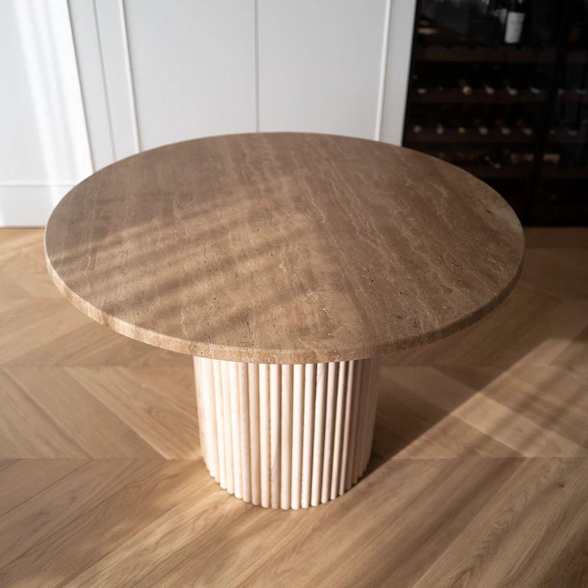 Stół Hygge z okrągłym blatem kamiennym Travertine  / 110 cm / MH
