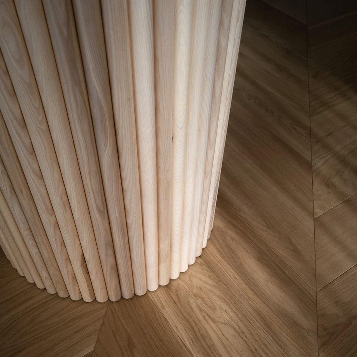 Stół Hygge z okrągłym blatem kamiennym Travertine  / 110 cm / MH