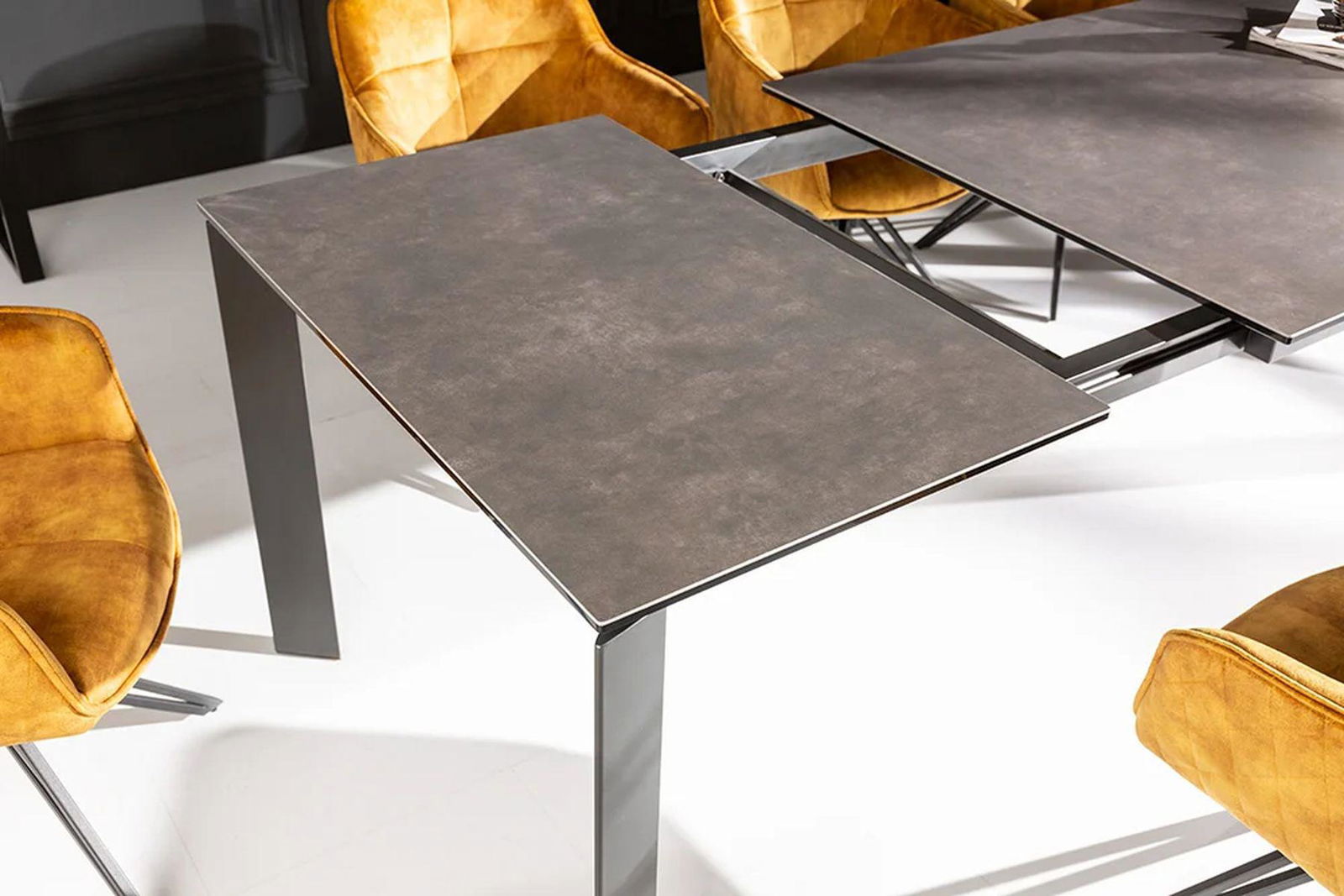 Stół rozkładany X7 180-240 cm ceramika optyka grafit 41383  / INVICTA INTERIOR