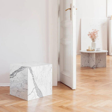 Stolik Aske cube biały marmur 40 cm / MH