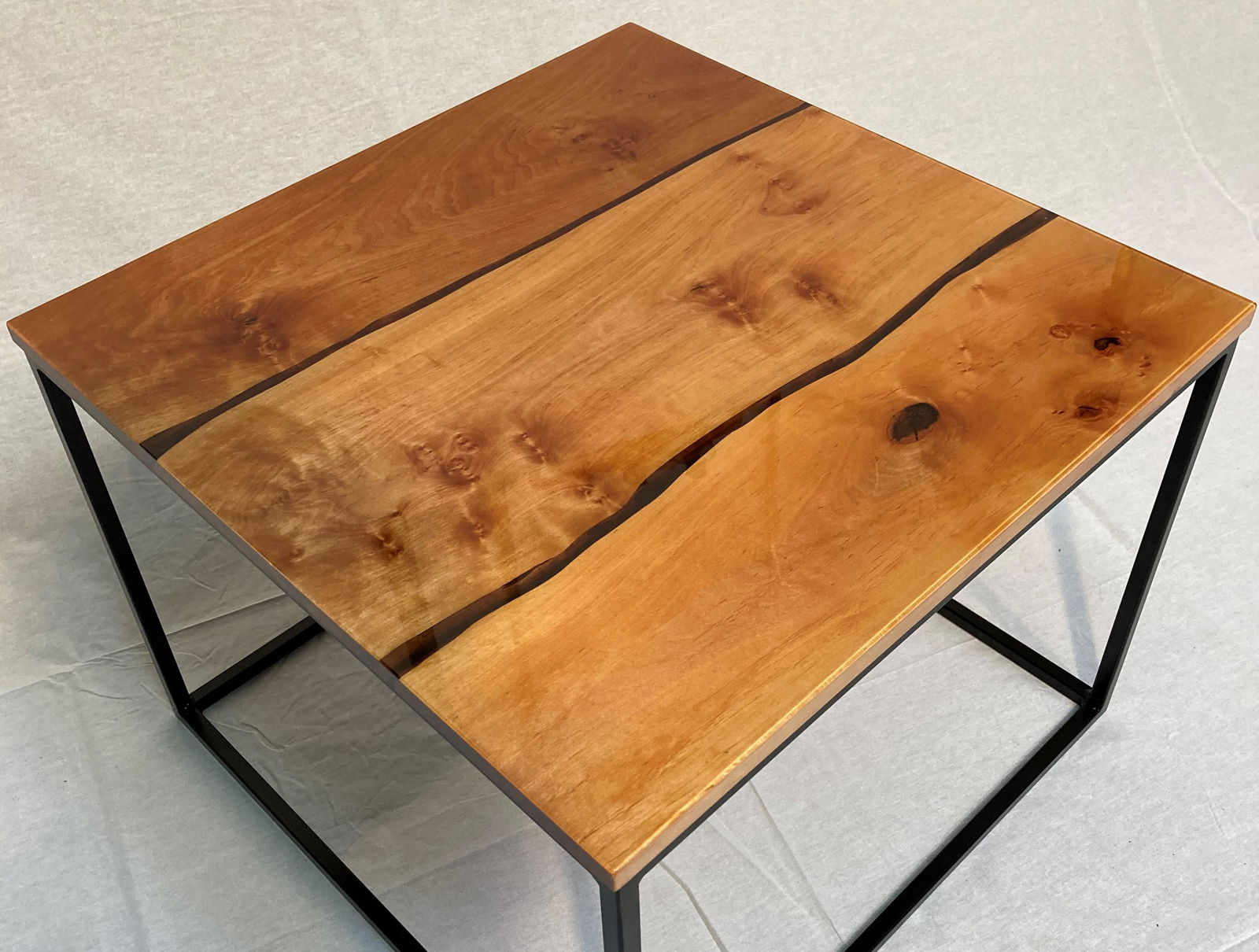 Stolik Beauty Nature drewno olcha 60 cm podstawa prosta