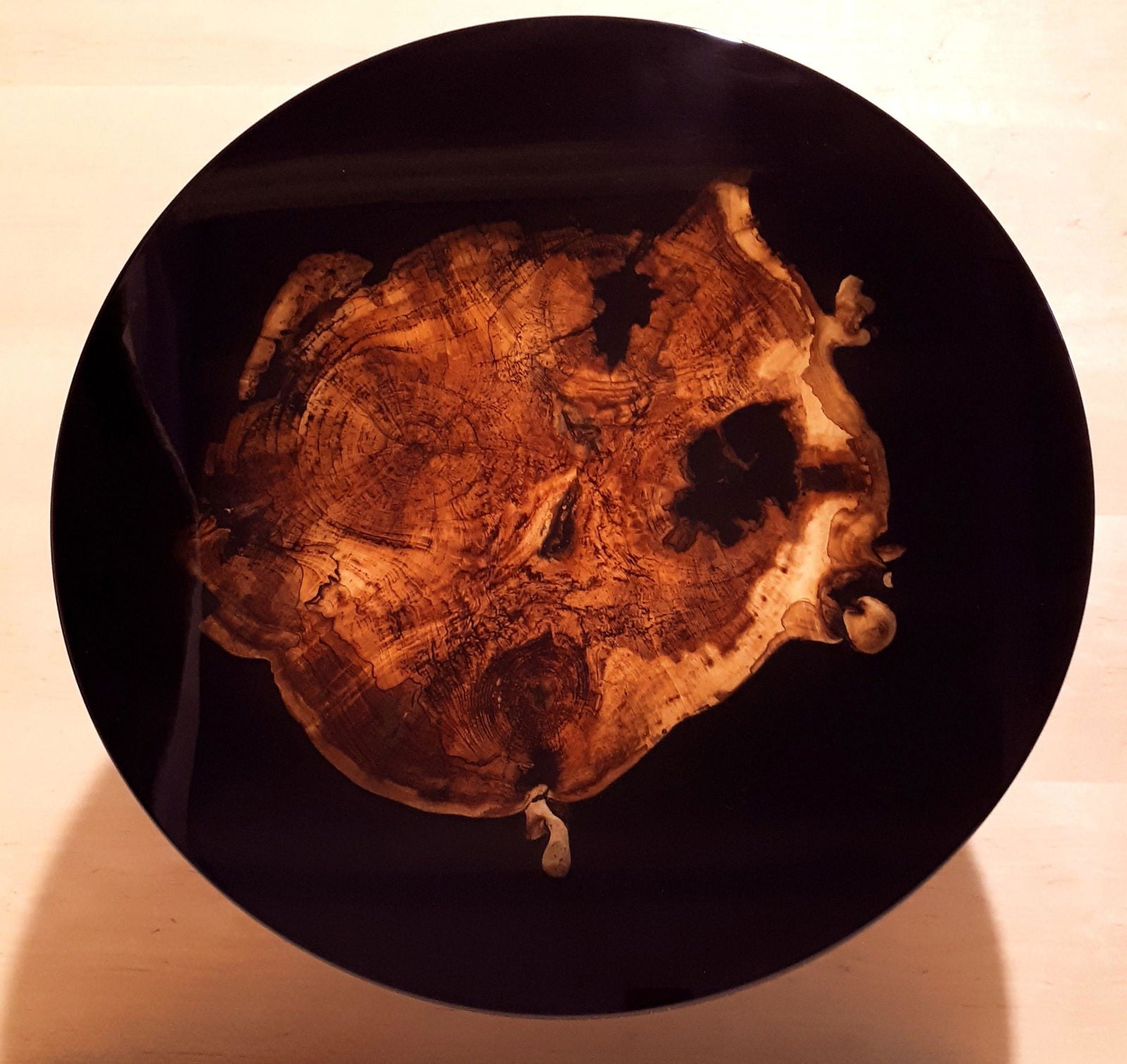 Stolik Beauty Nature drewno platan 60 cm  podstawa okrągła