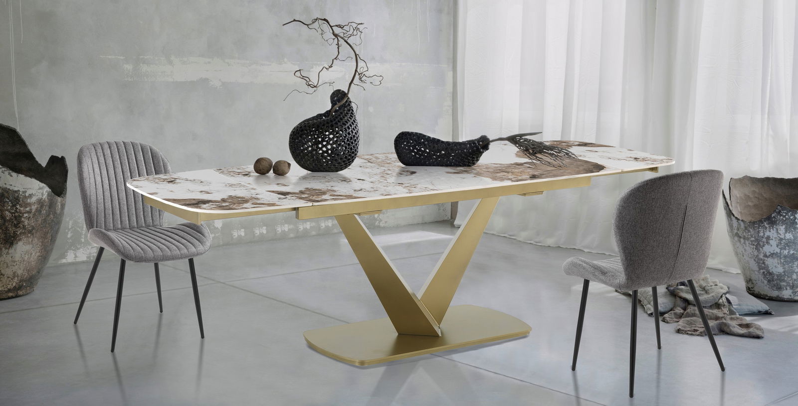 WŁOSKI NOWOCZESNY STÓŁ ROZKŁADANY Z CERAMICZNYM BLATEM ZŁOTA PODSTAWA 160 (200-240)/ 5797 / TM