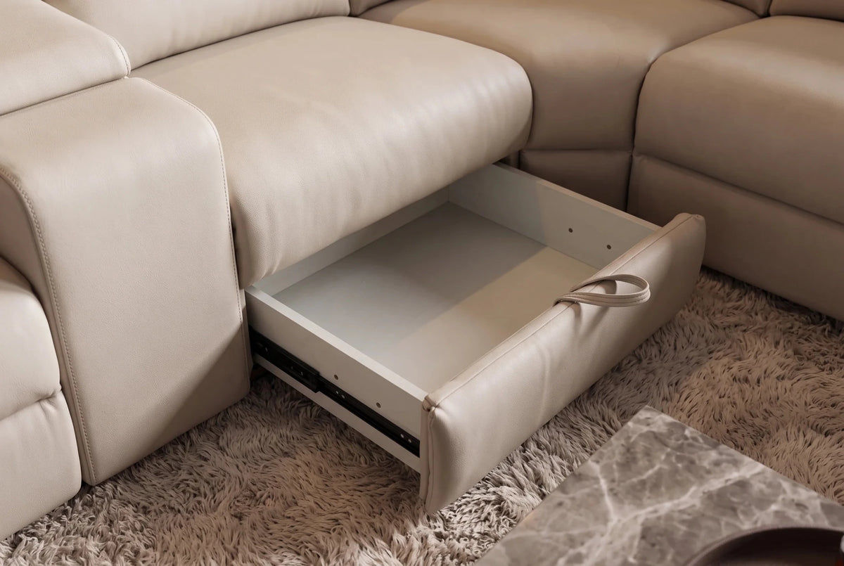 Beżowy narożnik z elektryczną funkcją relax, regulowanymi zagłówkami do nowoczesnego salonu